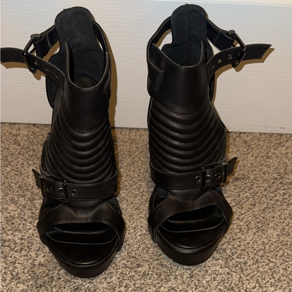 Torrid Heels - Picture 1 of 4